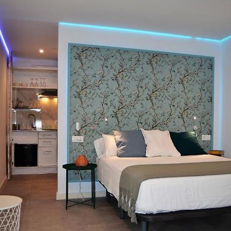 Suite Estudio Montana Torremolinos Eksteriør billede