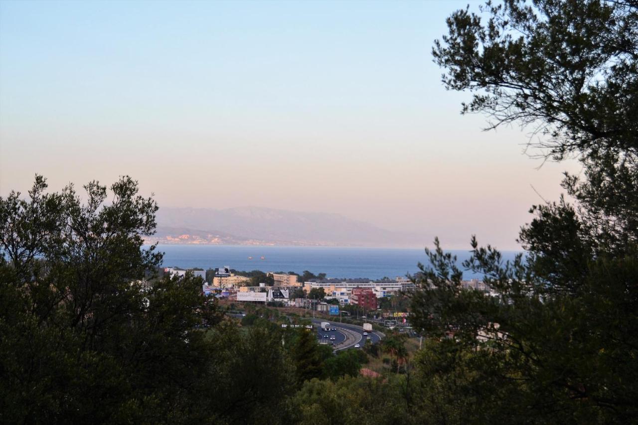 Suite Estudio Montana Torremolinos Eksteriør billede